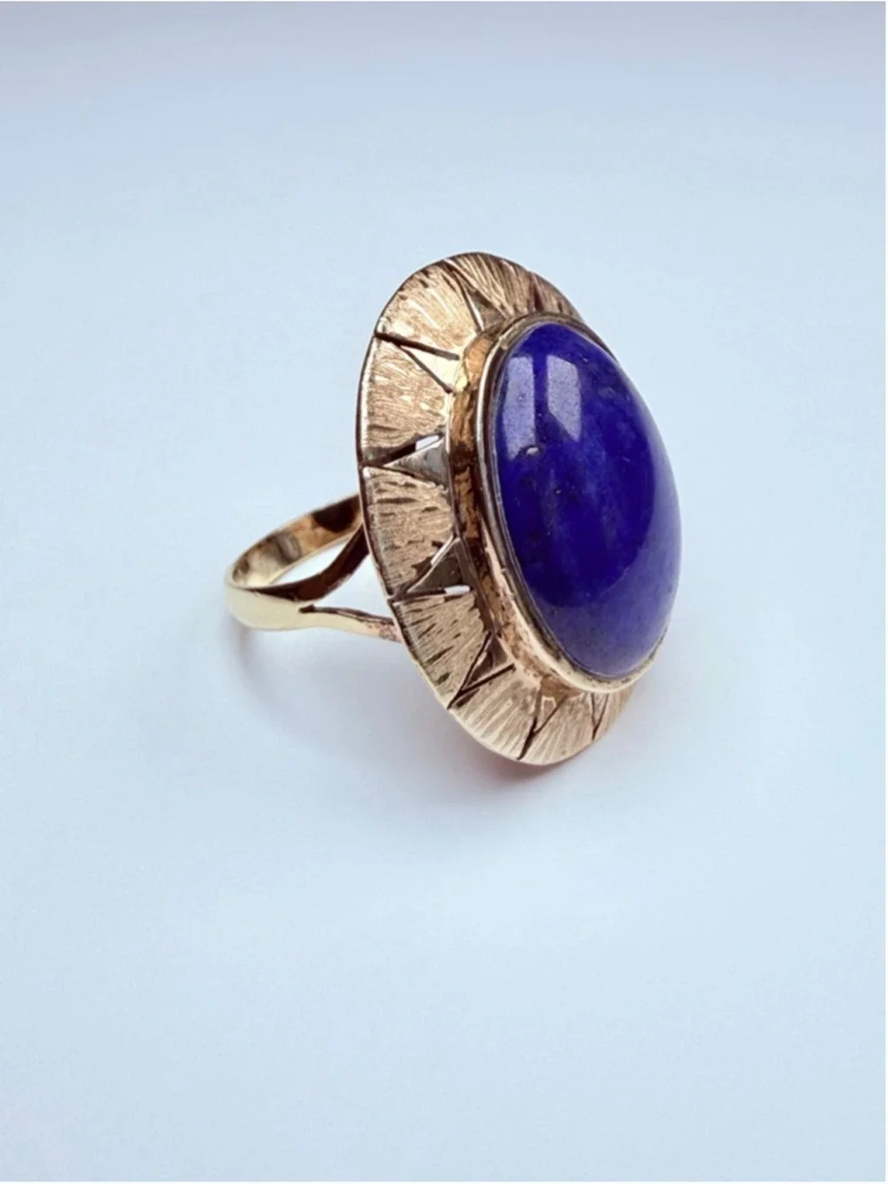 Estate 14K Solid Yellow Gold Large Oval Lapis Lazuli VTG Royal Mid Century Ring
